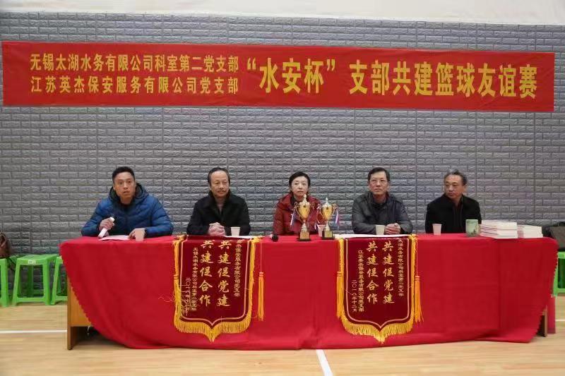 127009607.jpg 127009607.jpg